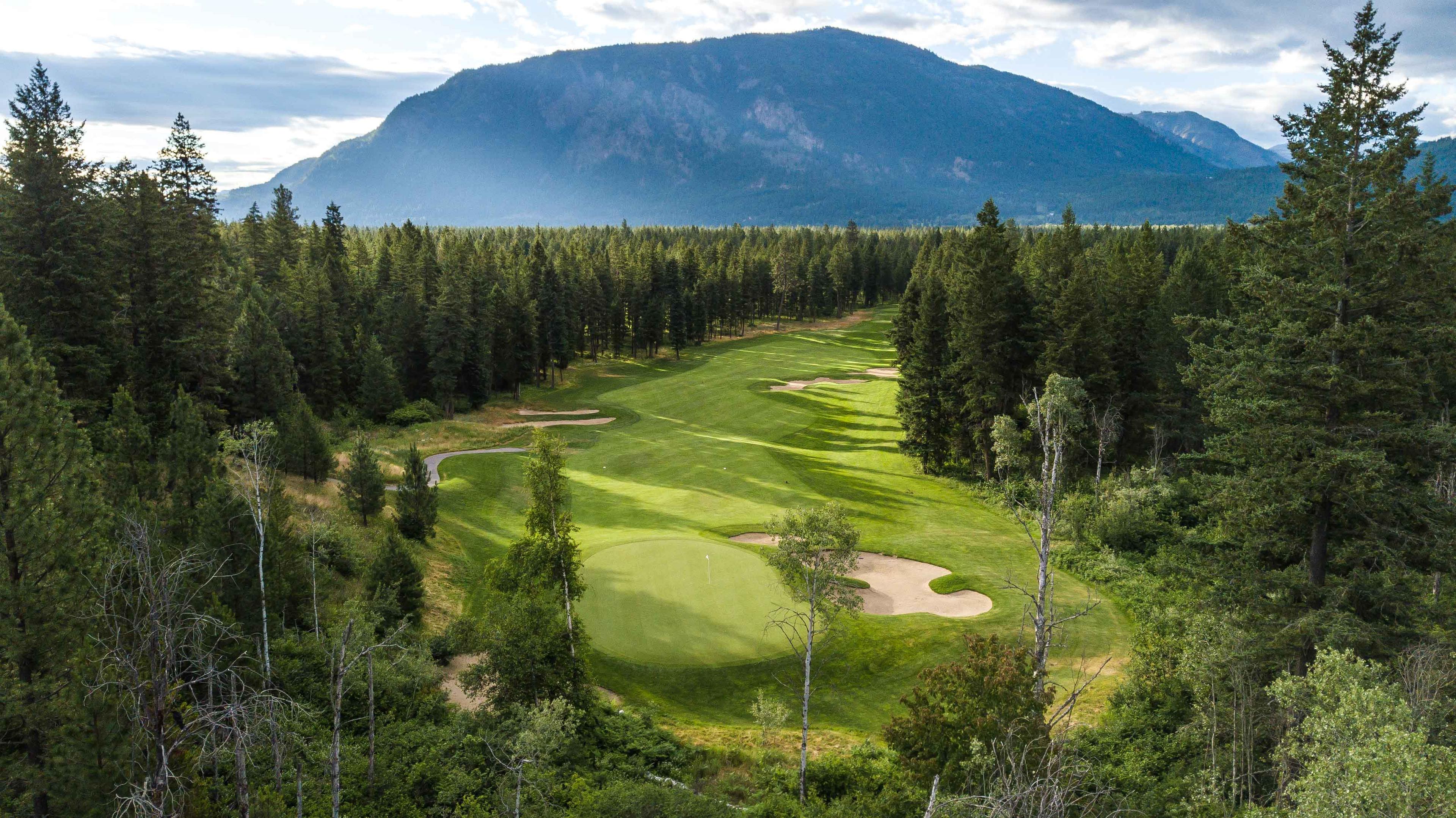 Book Talking Rock Golf Course Tee Times in Chase, British Columbia